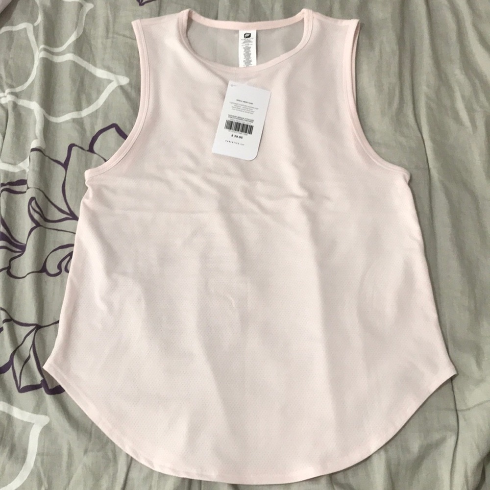 Fabletics workout top - Picture 3 of 7